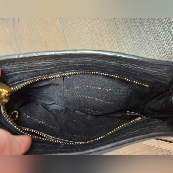 Marc Jacobs Pebbled leather Crossbody - Picture 4 of 10